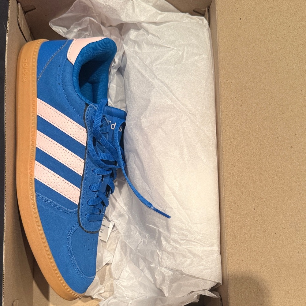 Adidas Women Sneakers in Blue and Pink - Picture 5 of 6